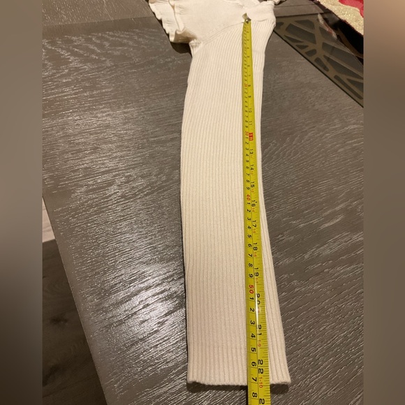 House of Harlow 1960 Off White sleeveless sweater dress with topper. - Picture 9 of 10